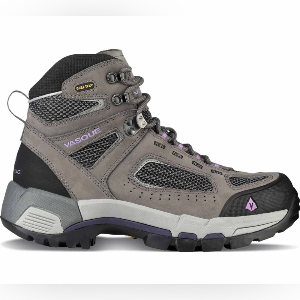 Vasque Breeze 2.0 GTX hiking boots size 7w WITH ORIGINAL BOX